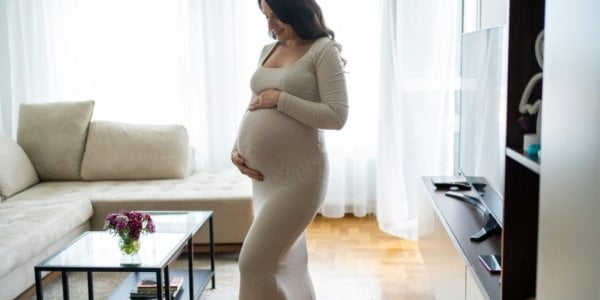 Kobieta w ciąży po trzydziestym roku życia